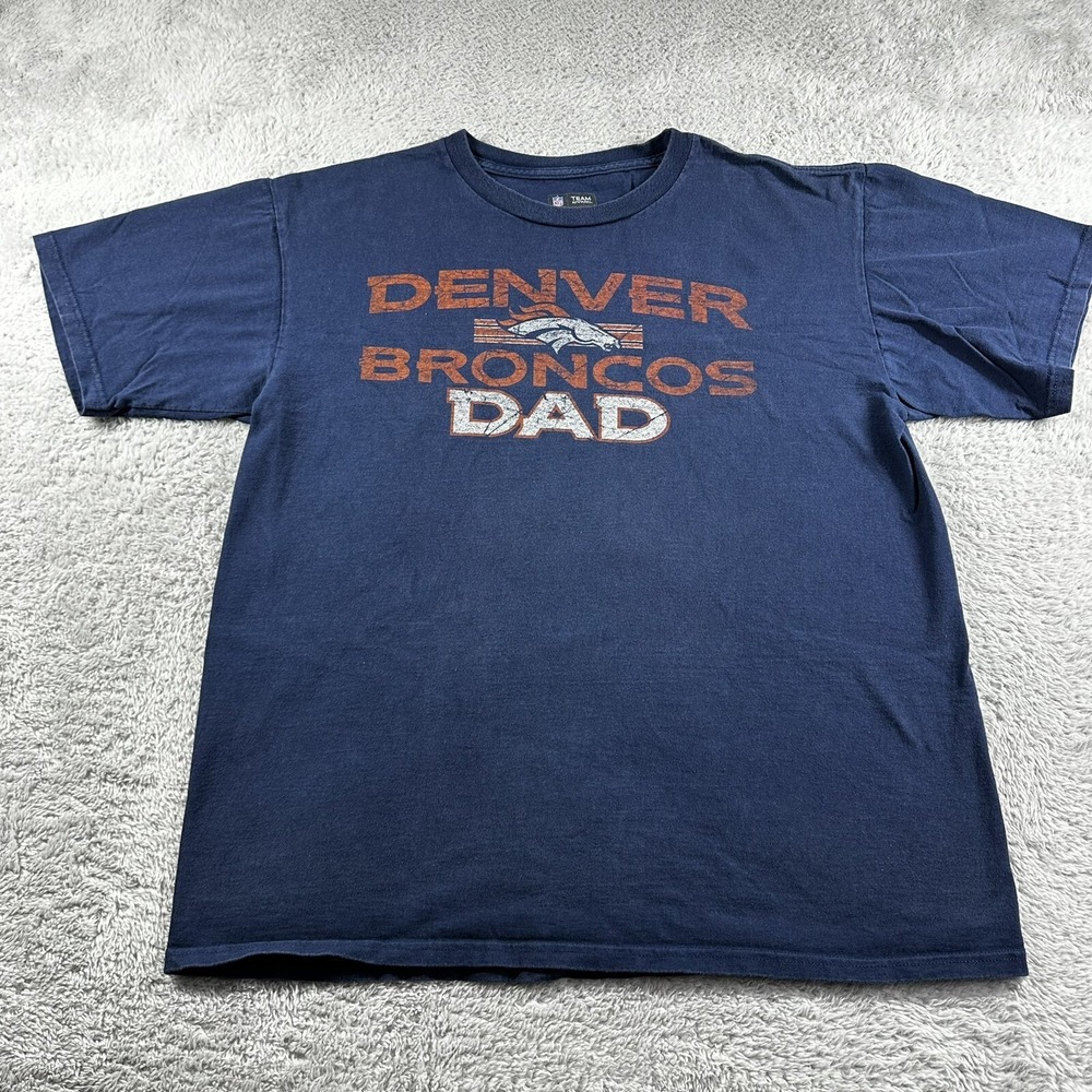 Denver Broncos T Shirt Mens‎ Large Blue Faded Dad Fathers Day NFL Football Team